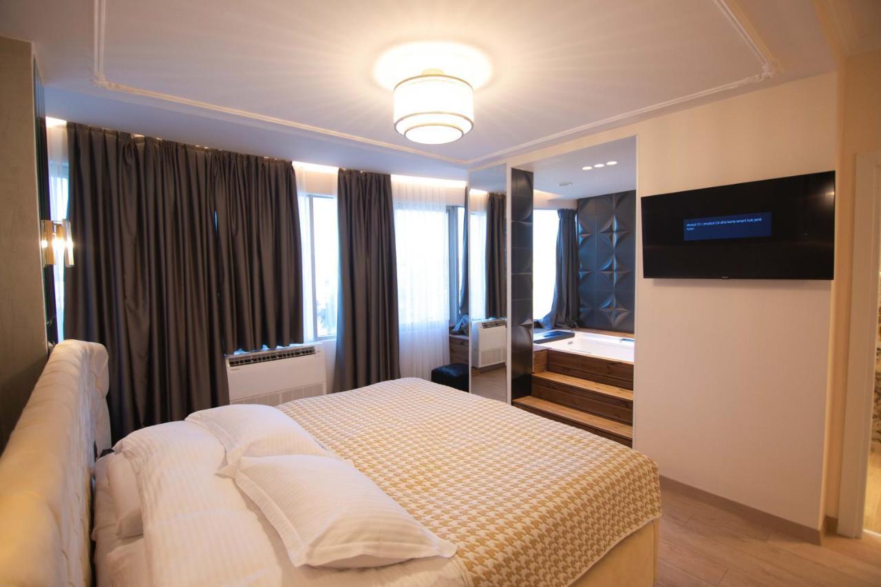 Sky View Hotel Korce Extérieur photo