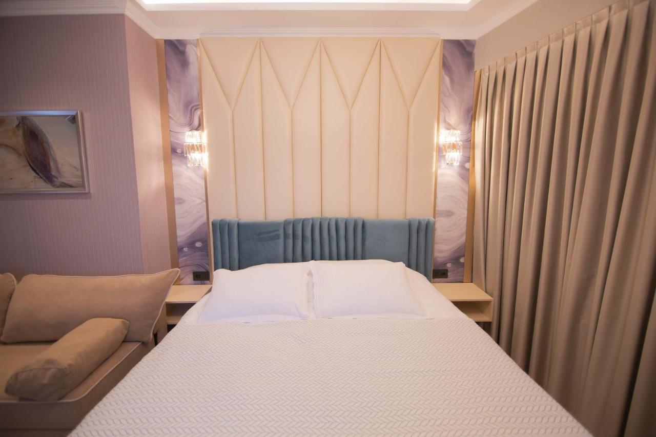 Sky View Hotel Korce Extérieur photo