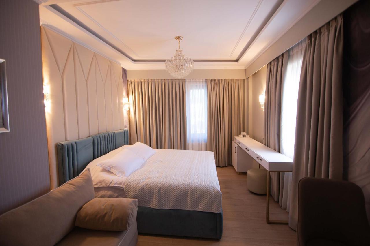 Sky View Hotel Korce Extérieur photo