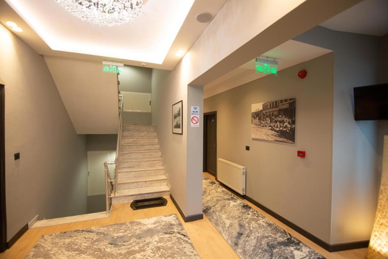Sky View Hotel Korce Extérieur photo