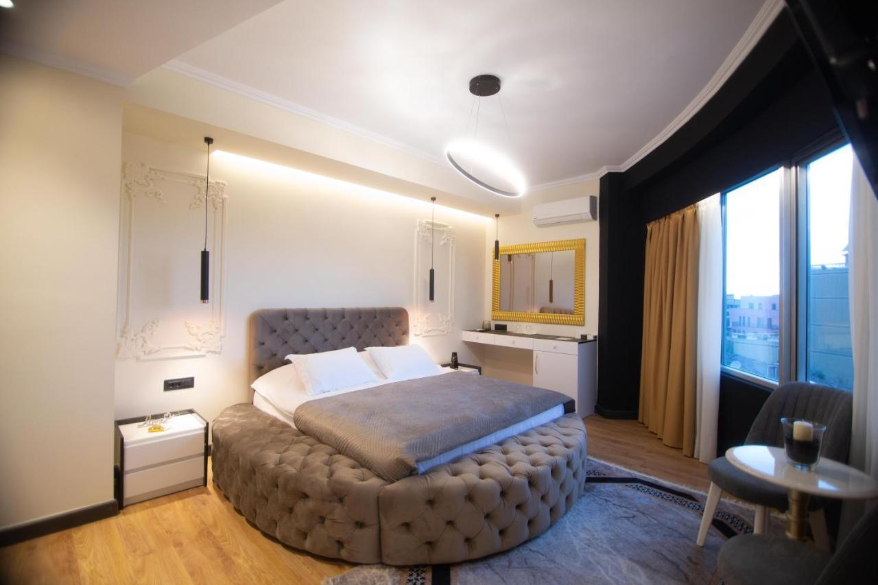 Sky View Hotel Korce Extérieur photo